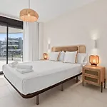 Apartament Luxury Oasis 325 With Pool, Spa, And Golf Estepona